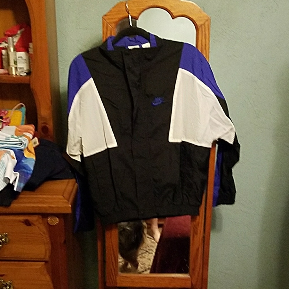 Nike summer wind breaker